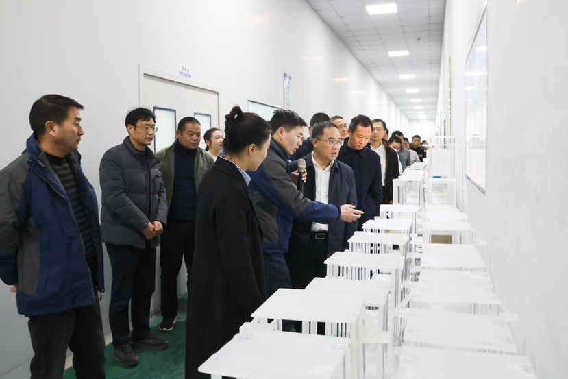 县委书记率队考察江西合创半导体有限公司 擘画产业发展新蓝图